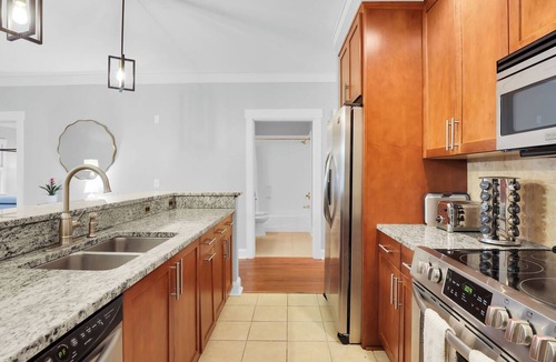 Old West Broad Neighborhood Apartment | The Juliette by AvantStay