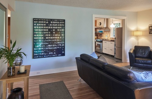 Overlook House | The Madrona House! Freshly renovated bungalow/detached studio/office space.