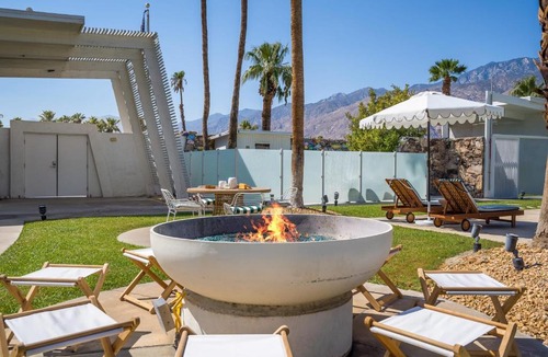 Desert Park Estates Hotel | The Monkey Tree Hotel by AvantStay