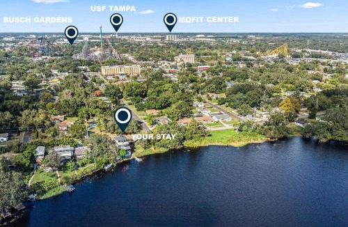 Temple Crest House | The Roller Coaster River Retreat