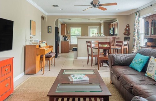 Boerne House | This house is a 3 bedroom(s), 2 bathrooms, located in Boerne, TX.