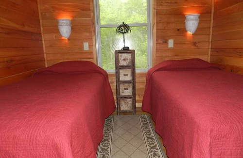 Elba Cabin | Tiny Treehouse Cabin Retreat, Riverside, Adults Only, No Pets, Peace and Quiet!