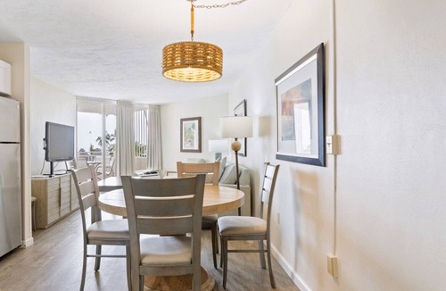Lower Matecumbe Beach Condo | Tropical Tranquility: Oceanview 1BR Suite on the Island