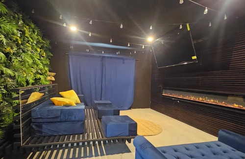 North Long Beach Apartment | Tulum styled 3-bedroom full apartment or 1 room stay in enjoyable Long Beach