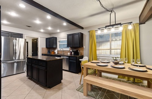 Woodlands of Camino Real House | Ultimate Getaway Pool Game Room Sleeps 12
