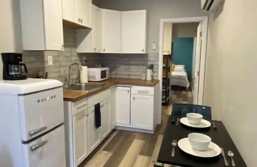 Hillsboro House | Unique experience with all the amenities of home!
