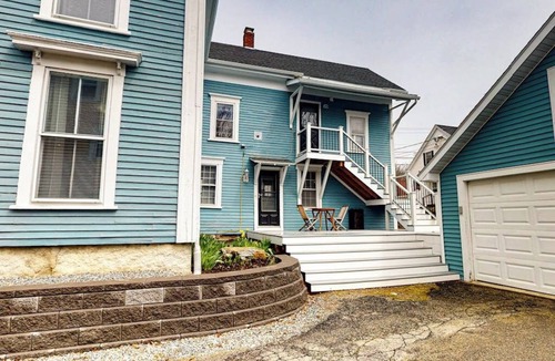 Bucksport House | Upper Corbel - Charming upstairs duplex with fast WiFi, partial AC, & walkable location