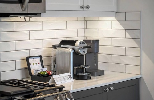 Kensington Condo | Upscale Industrial Condo with Patio near LRT