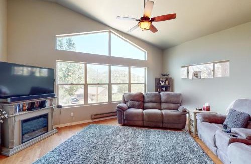 Payson House | Dog-Friendly Payson Retreat w/Panoramic Views!
