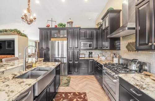 Higley Groves House | Very private, upgraded family friendly getaway w/pool & luxurious hot tub!