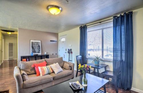 Montgomery Park House | Vibrant ABQ Adobe Den: Mtn Views, Walk to Park!