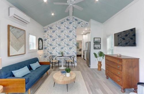 Thunderbolt House | Village on The Bluff: Herrin Hideout by Lucky Savannah