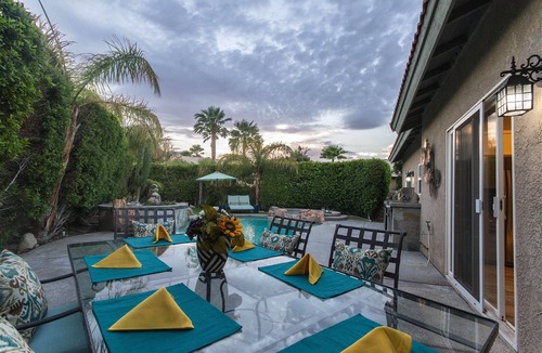 Vista Norte House | Vista View -Fun in the Sun! Just minutes from Downtown Palm Springs and Tram