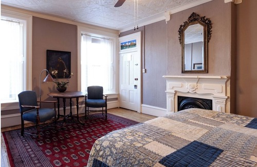 Cimarron Hotel | Waite Phillips - Historic Hotel Room