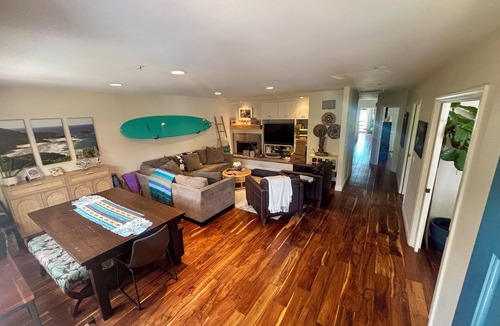 Cardiff-by-the-Sea House | Walk to Cardiff beach, 3Br house, hot tub, incl ebikes and beach gear