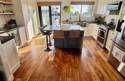 Cardiff-by-the-Sea House | Walk to Cardiff beach, 3Br house, hot tub, incl ebikes and beach gear