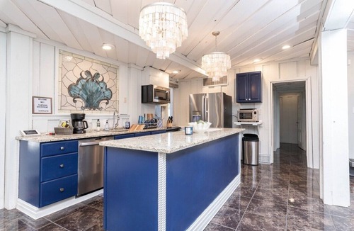 Riverview House | Waterfront 6BR Oasis Pool Gym Huge Dock