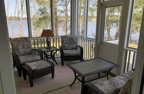 Snug Harbor House | Waterfront! Across from Links @ Albemarle. Great for golfers, families & more!