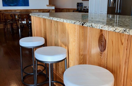 Venice House | ✨WATERFRONT LUXURY✨ With Boat Slip & Ice Machine 🎣Fishing Capital of The World