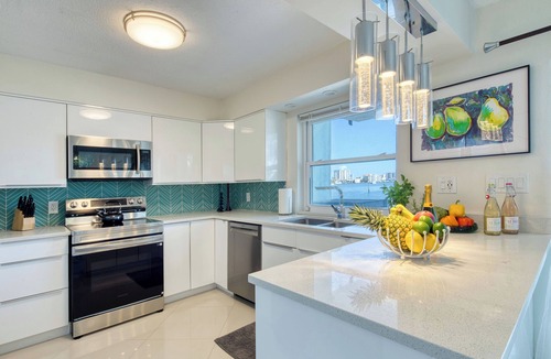 Bay Esplanade Apartment | Waterfront Modern Chic #1 Clearwater Beach