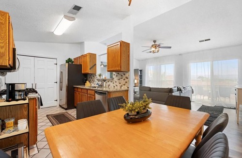 Taylor Ranch House | Welcome to Mountain View Escape - No house guests without prior approval from host.