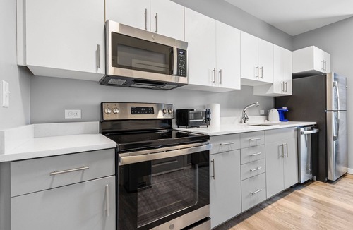 Everett Apartment | Welcoming 1BR Near Encore Boston fvsa