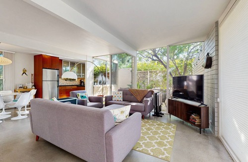 Palm Springs Villa | Well-designed & modern villa with patios, pool & hot tub - walk to downtown