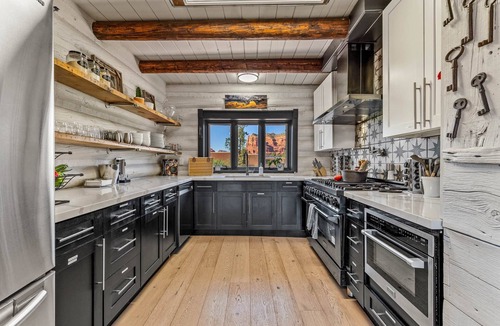 Oak Creek House | Wellness Ranch-Pool-Spa-Sky Deck Red Rock Views, Sedona Dream Maker- Dream With Us Today