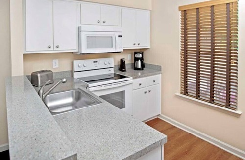 Berkeley Villa | Williamsburg | Family Heritage Stay | Pool + Hot Tub | 2BR Condo