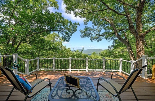 Smithville Cabin | Wonderful Mountain Cabin Rental with a Fire Pit in Smithville, Oklahoma