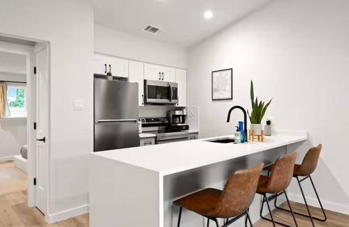 Barton Hills House | Zilker Haus Bungalow, Walk to Zilker