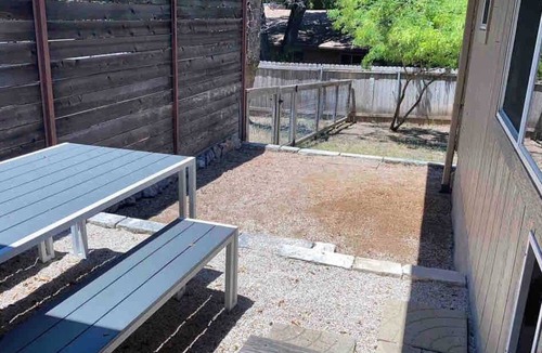 Barton Hills House | Zilker Home with Backyard 3BR 2BA
