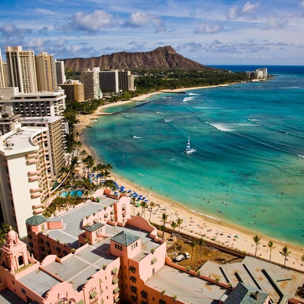 Direct Oceanfront in the Heart of Waikiki! Spectacular New Custom Reno!