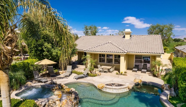 #1 choice in PGA, WOW 3 master bedrm,Huge Private Lot! GR8 Views golf/mt #067336