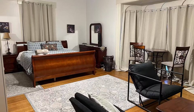 1 FREE parking spot - Coolidge Corner-Close to T