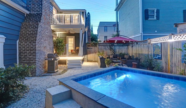 1828 Cottage | Heated Pool in Private Garden | Sleeps 6 | Pets | On-Site Parking