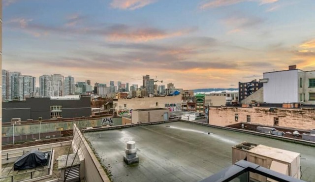 2 bed+2 bath Downtown Vancouver luxury Apt. in Vancouver