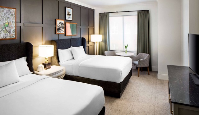 2 Connecting Suites at a 4⭐️ Hotel