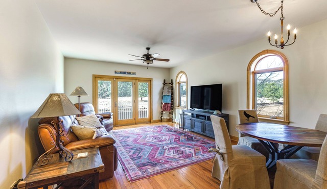 2 Mi to Angel Fire Resort: Mtn-View Condo!
