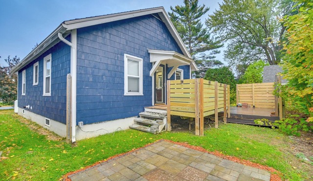 2 Mi to Colby College: Peaceful Home in Waterville