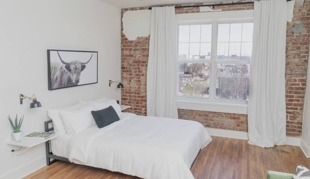 21 1/2 Boutique Hotel Unit 3-4