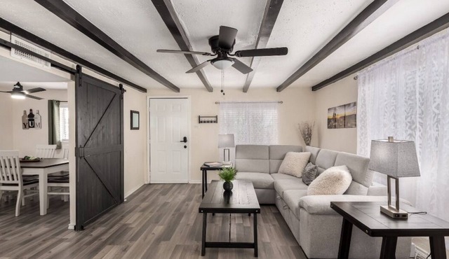 3-bedroom house with AC in Superior, AZ