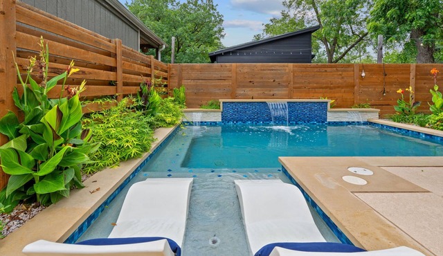 3BR Oasis Near SoCo - Pool - BBQ - Mins to DT ATX