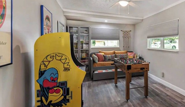 3brm/King*GameRoom*near Bush Gardens, USF& Moffitt