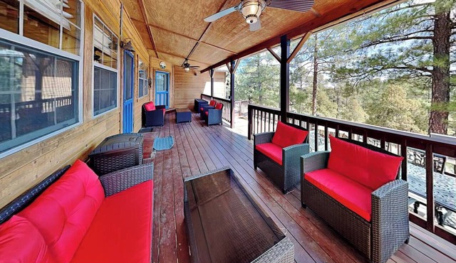 4 Bears 1 Cave | Wooded Views, Outdoor Space!