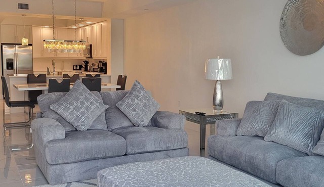407, Water View-Clearwater Bch in 6 min, Pool/Gym