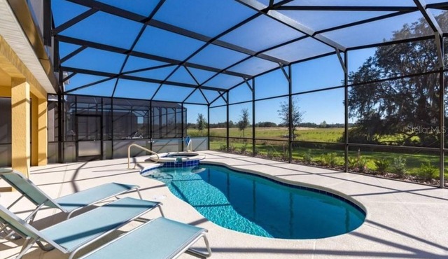 6BR Home with Pool & Games in Resort near Disney