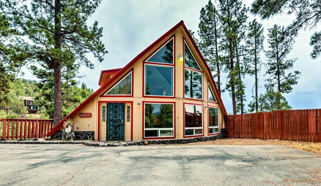 A-Frame Ruidoso Retreat w/Deck, Grill & Views!