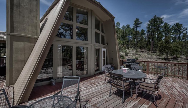 Alto Pines, 3 Bedrooms, Sleeps 6, Wood Burning Fireplace, Deck, Grill