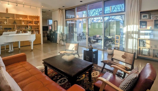 Architecture Award Winner! Exclusive Rooftop Hot tub near Old Town & Downtown